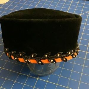 **SOLD** Circa 1960’s Suzy Lee Hat